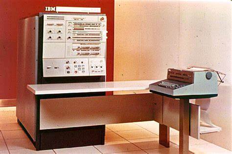 IBM360计算机于1964年4月7日问世，标志着第三代计算机登场